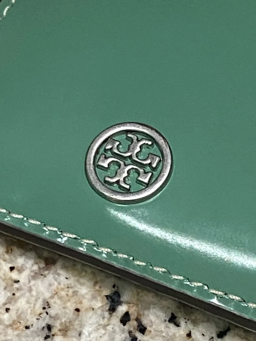 Tory Burch Green Patent Leather Card Holder Zip Wallet Colorblock - Picture 2 of 6